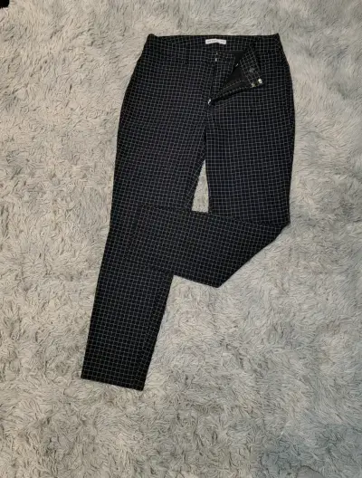 Pantalones a cuadros negros para mujer - miniatura 1
