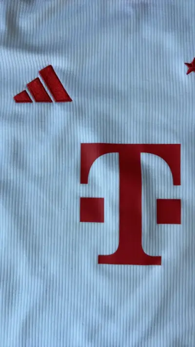 Camiseta FC Bayern Munich Adidas Niño - miniatura 4