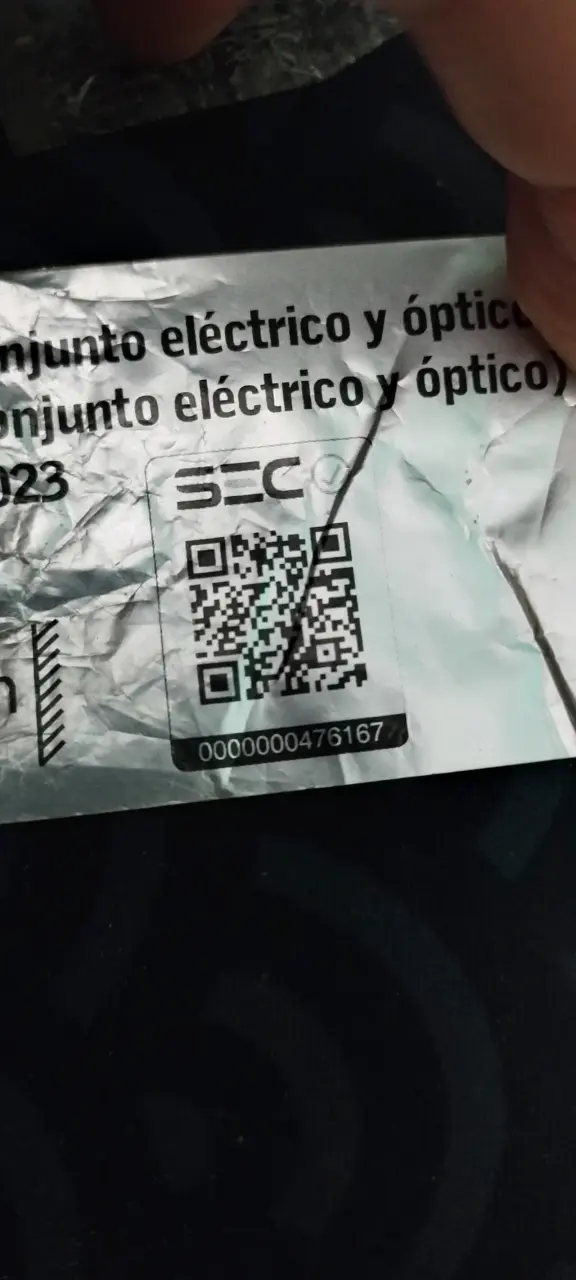 Reflector LED Halux con enchufe - 3