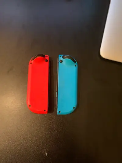 Joy-Con Nintendo Switch Azul y Rojo - miniatura 2