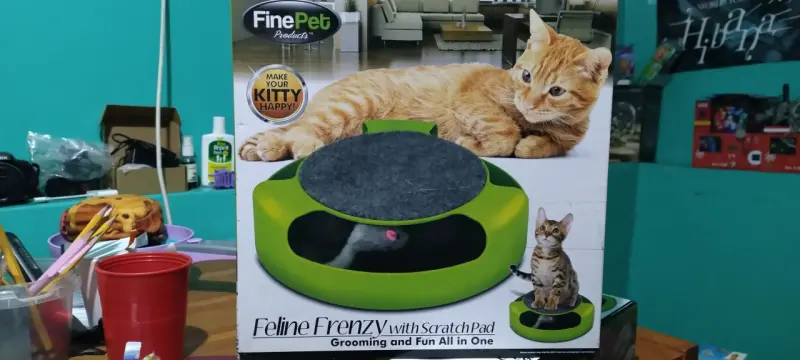 Juguete interactivo para gatos