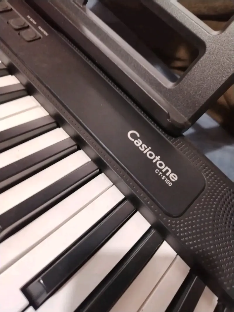 Teclado Casio Casiotone CT-S100 61 teclas - 2