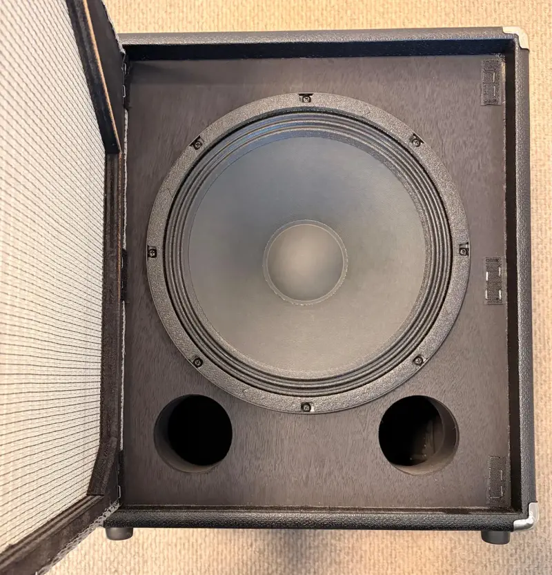 Amplificador de bajo Fender Rumble 100 - 2