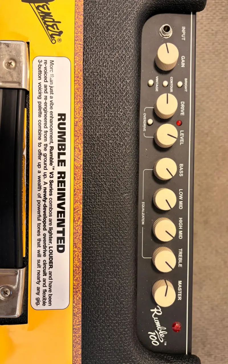 Amplificador de bajo Fender Rumble 100 - 5