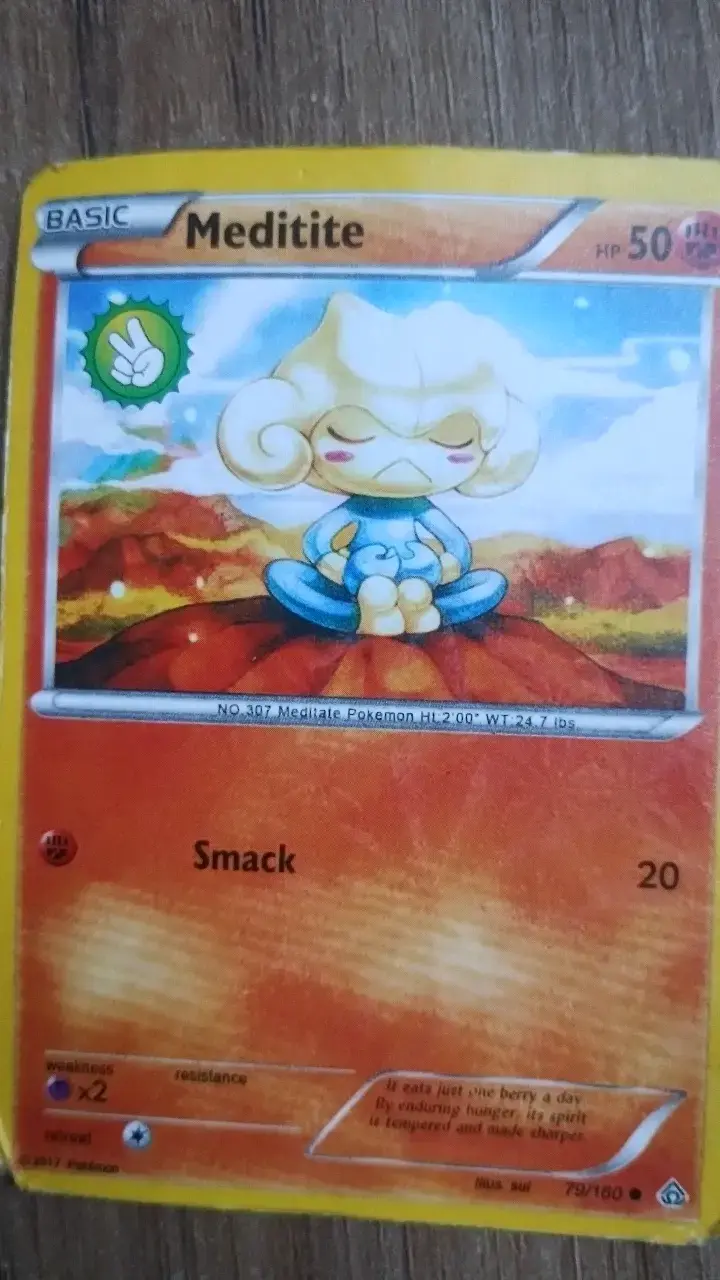 Carta Pokémon Meditite básica