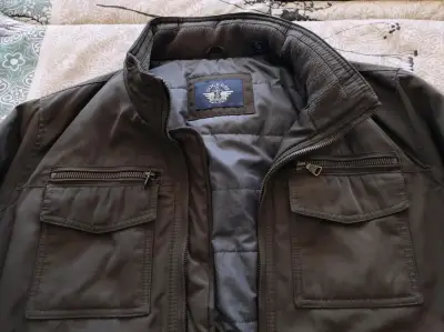 Chaqueta Dockers verde militar con bolsillos - miniatura 1