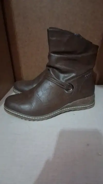 Botas de cuero marrón para mujer - miniatura 1