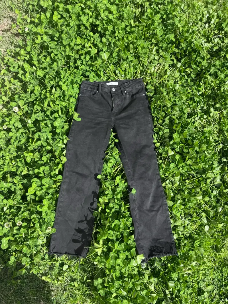 Jeans negros de mezclilla MNG