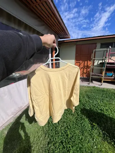 Polera amarilla Zara de mujer - miniatura 2