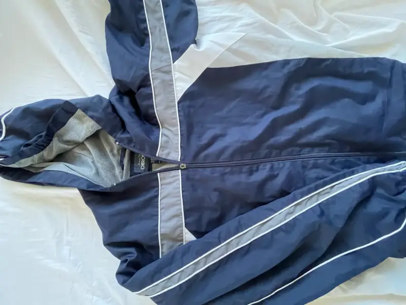 Chaqueta deportiva azul con capucha Cherokee - 1