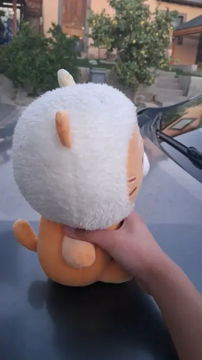 Peluche de león con disfraz de helado - miniatura 3