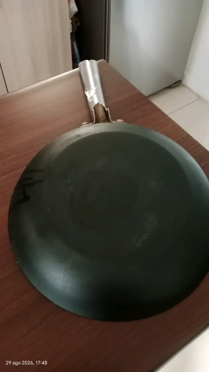 Sartén Hierro antiadherente con mango de acero - 2