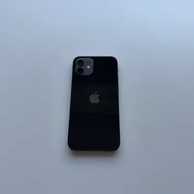 iPhone 12 en buen estado con batería al 82% - miniatura 3