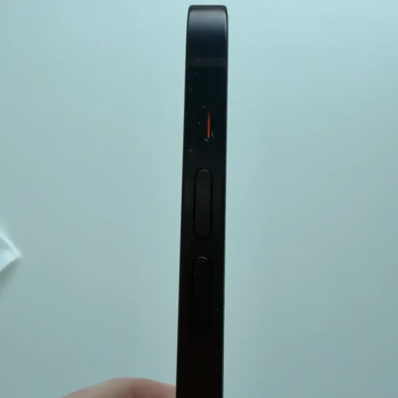 iPhone 12 en buen estado con batería al 82% - 5