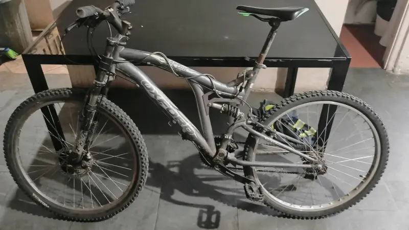 Bicicleta de Montaña Oxford Negra con Suspensión - 1