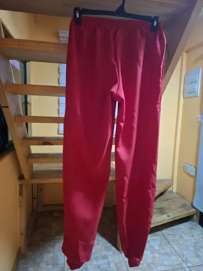 Pantalones y capa roja,traje La tirana. - miniatura 1
