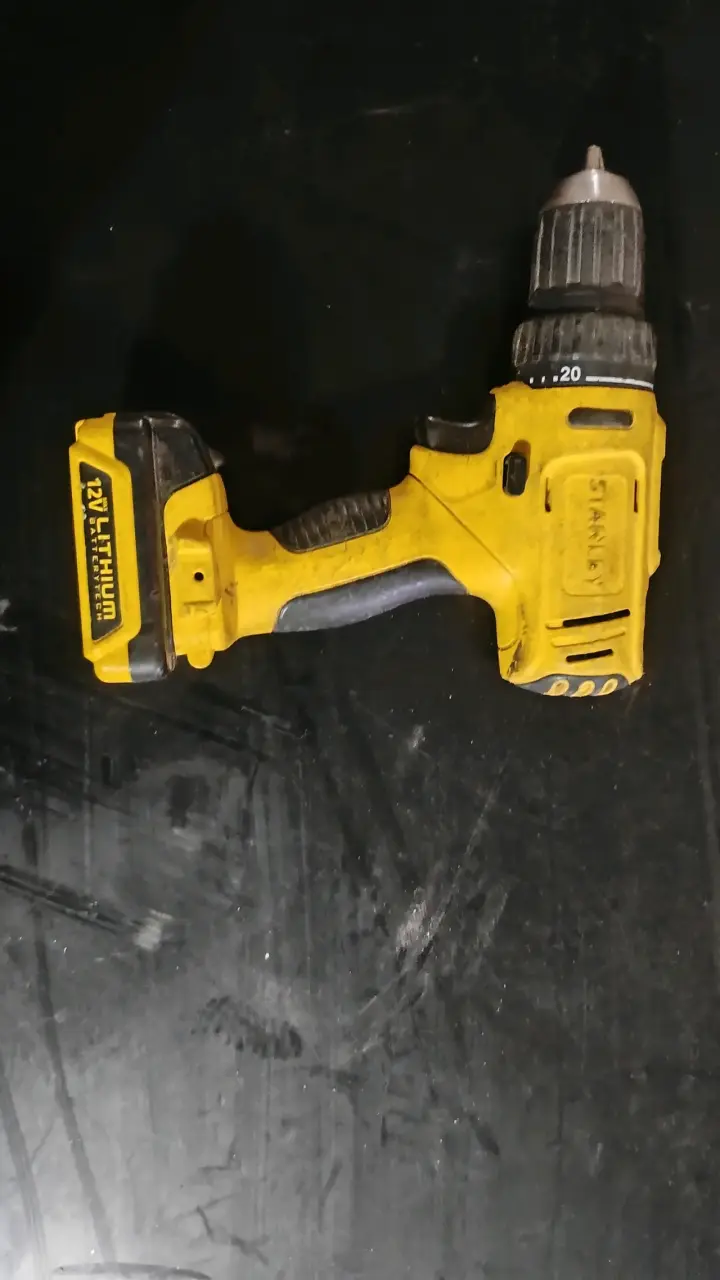 Taladro Inalámbrico Stanley 12V - 1