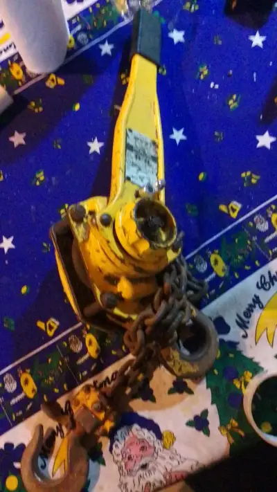 Polipasto manual de cadena amarillo - miniatura 1