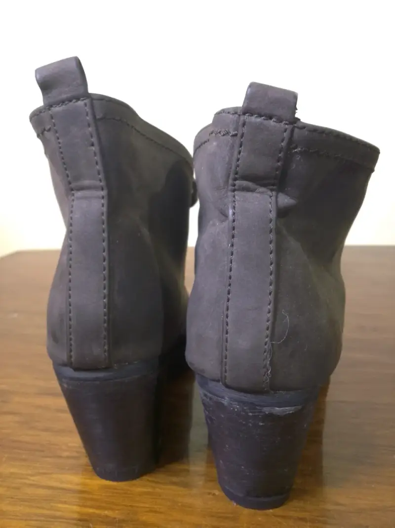 Botines de mujer color gris con tacón - 2