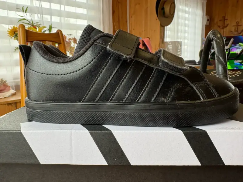 Zapatillas negras para niños Adidas VS Pace 2.0 - 2