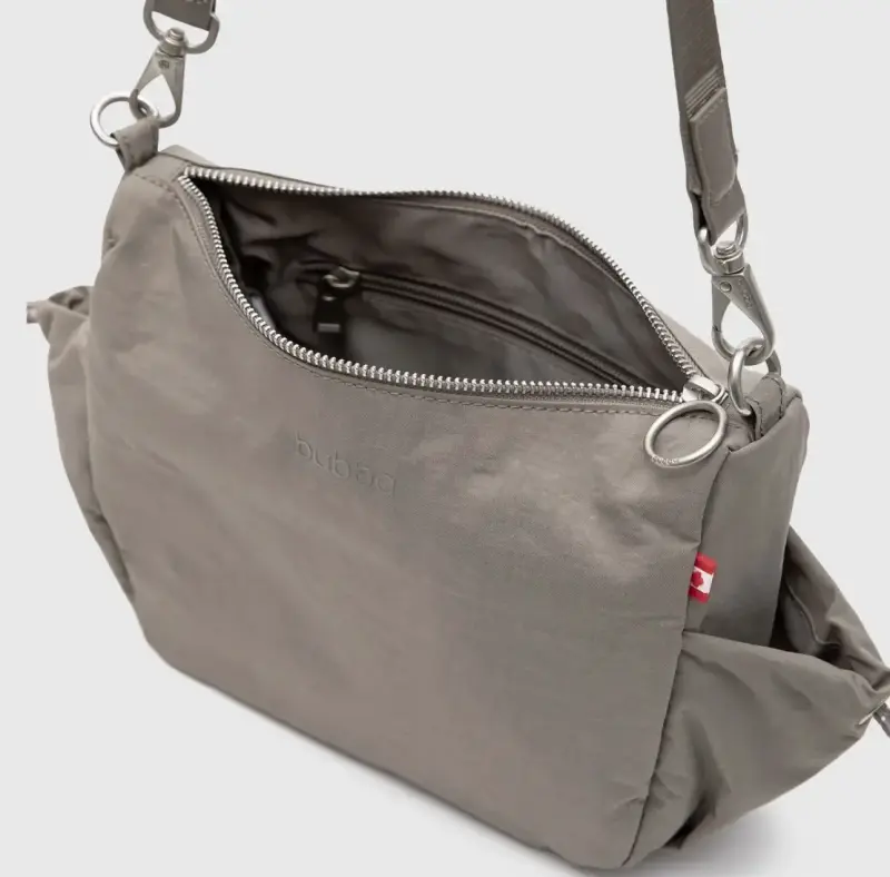 Bolso cruzado gris casual y versátil - 6