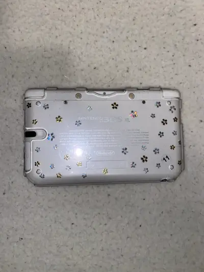 Consola Nintendo 3DS XL Blanca con Stickers - miniatura 2