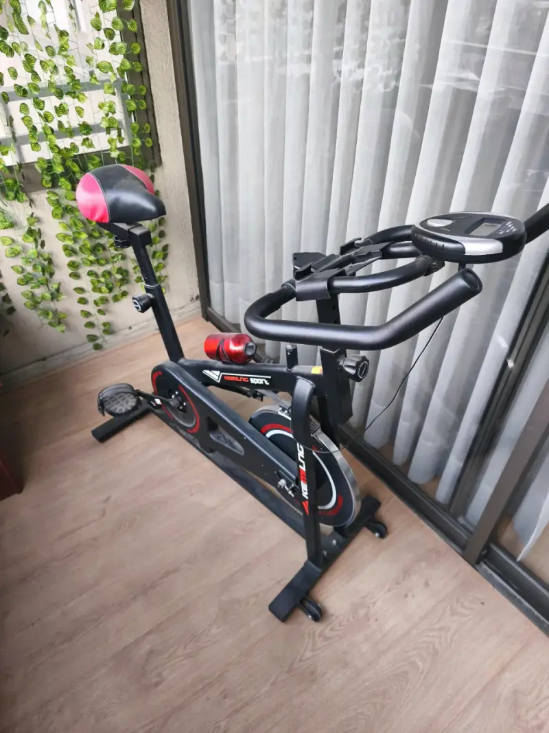 Bicicleta estática Kinetic Sport