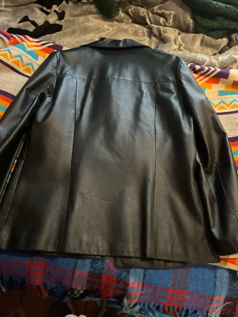 Chaqueta de cuero negra para mujer - 3