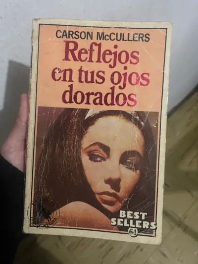 Libro 'Reflejos en tus ojos dorados' de Carson McCullers - miniatura 1