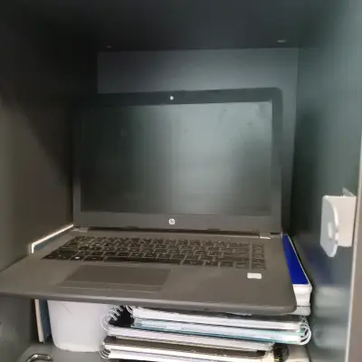 Laptop HP - miniatura 3