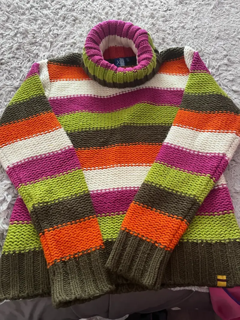 Suéter de rayas multicolor cuello alto - 2