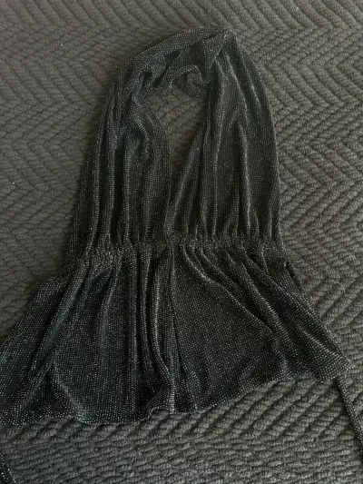 Top negro con brillos elegante - miniatura 1