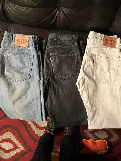 3 Jeans Levi's en varios colores para hombre - miniatura 3