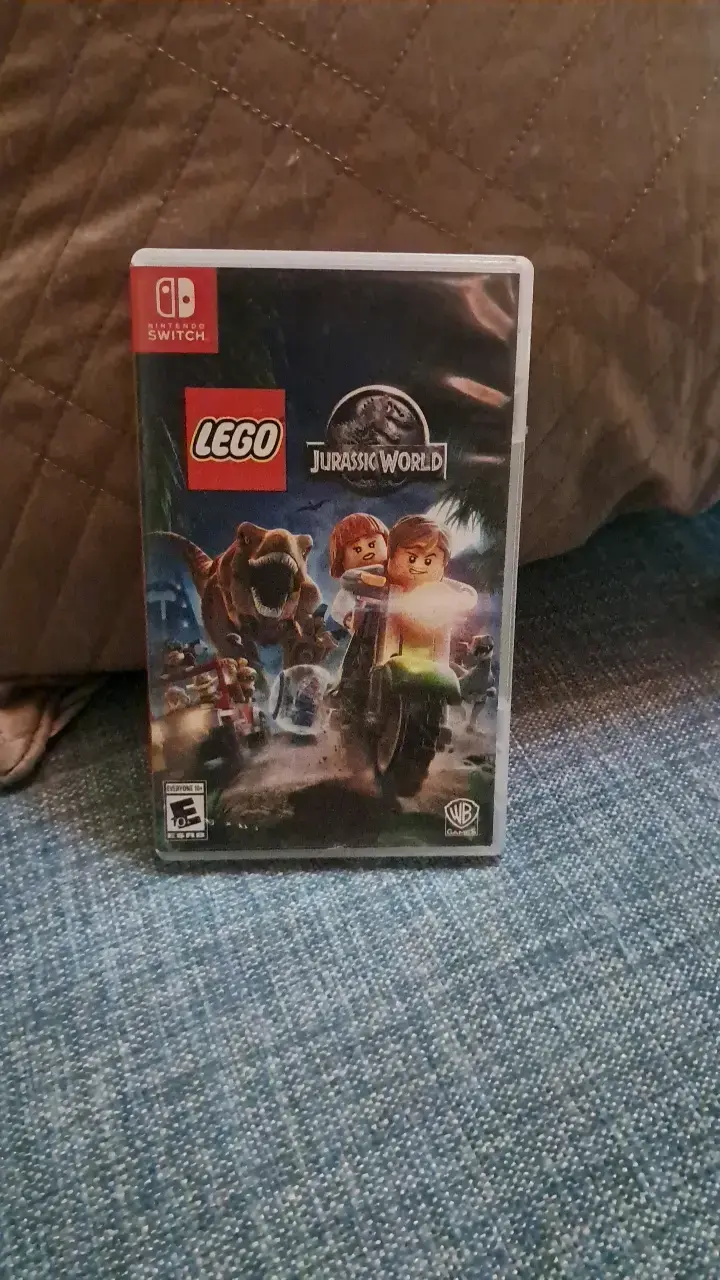 Juego Nintendo Switch LEGO Jurassic World - 1