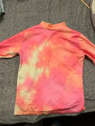 Polera de manga larga con diseño tie-dye - miniatura 1