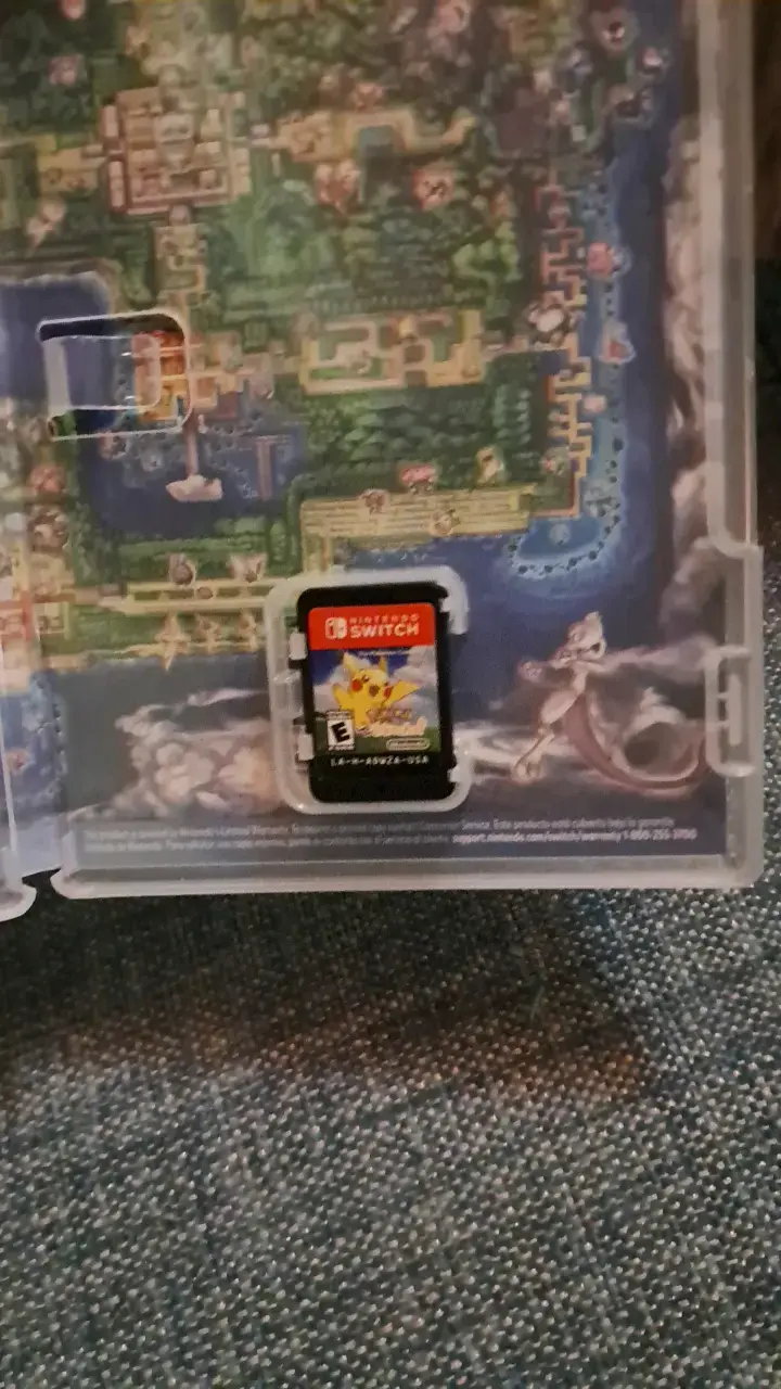 Juego Nintendo Switch Pokémon Let's Go Pikachu - 2