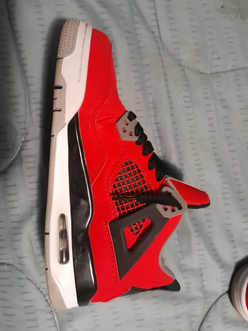 Jordan 4 toro bravo g5 buen estado - 2