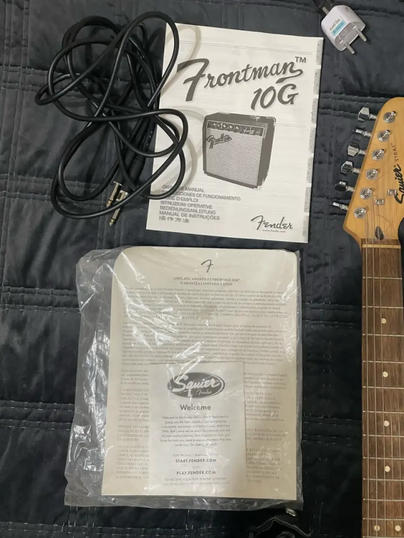 Set Guitarra Eléctrica Squier - 3