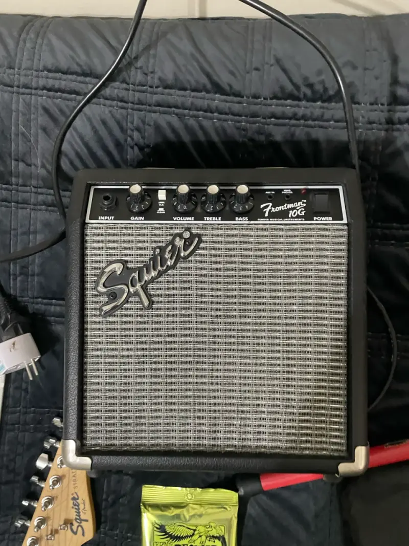 Set Guitarra Eléctrica Squier - 4