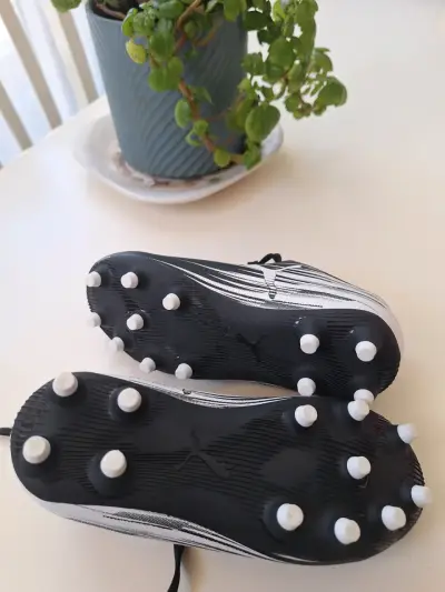 Zapatillas de fútbol PUMA NUEVAS - miniatura 3