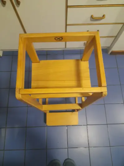 Torre de aprendizaje de madera para niños - miniatura 2