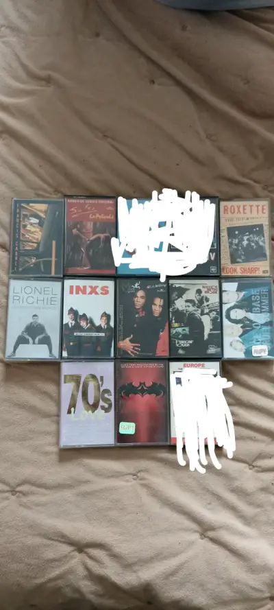 Colección de cassettes de música variada - miniatura 1