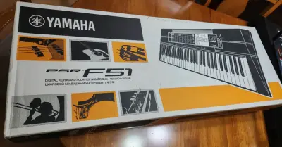 Teclado Yamaha PSR-F51 con soporte y adaptador - miniatura 3