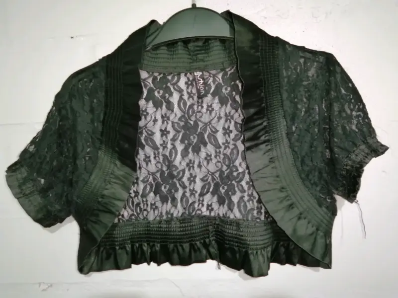 Bolero negro y kimono rojo(leer descripción) - 1