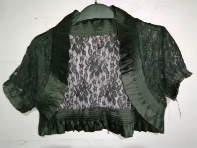Bolero negro y kimono rojo(leer descripción) - miniatura 1