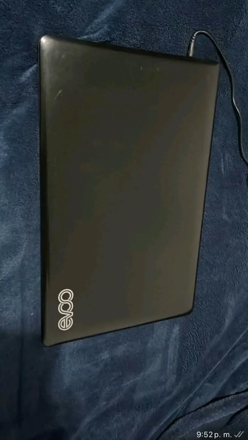Notebook Evo con pantalla de 15 pulgadas - 1
