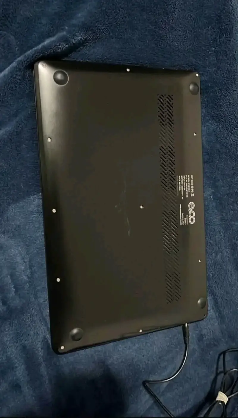Notebook Evo con pantalla de 15 pulgadas - 2