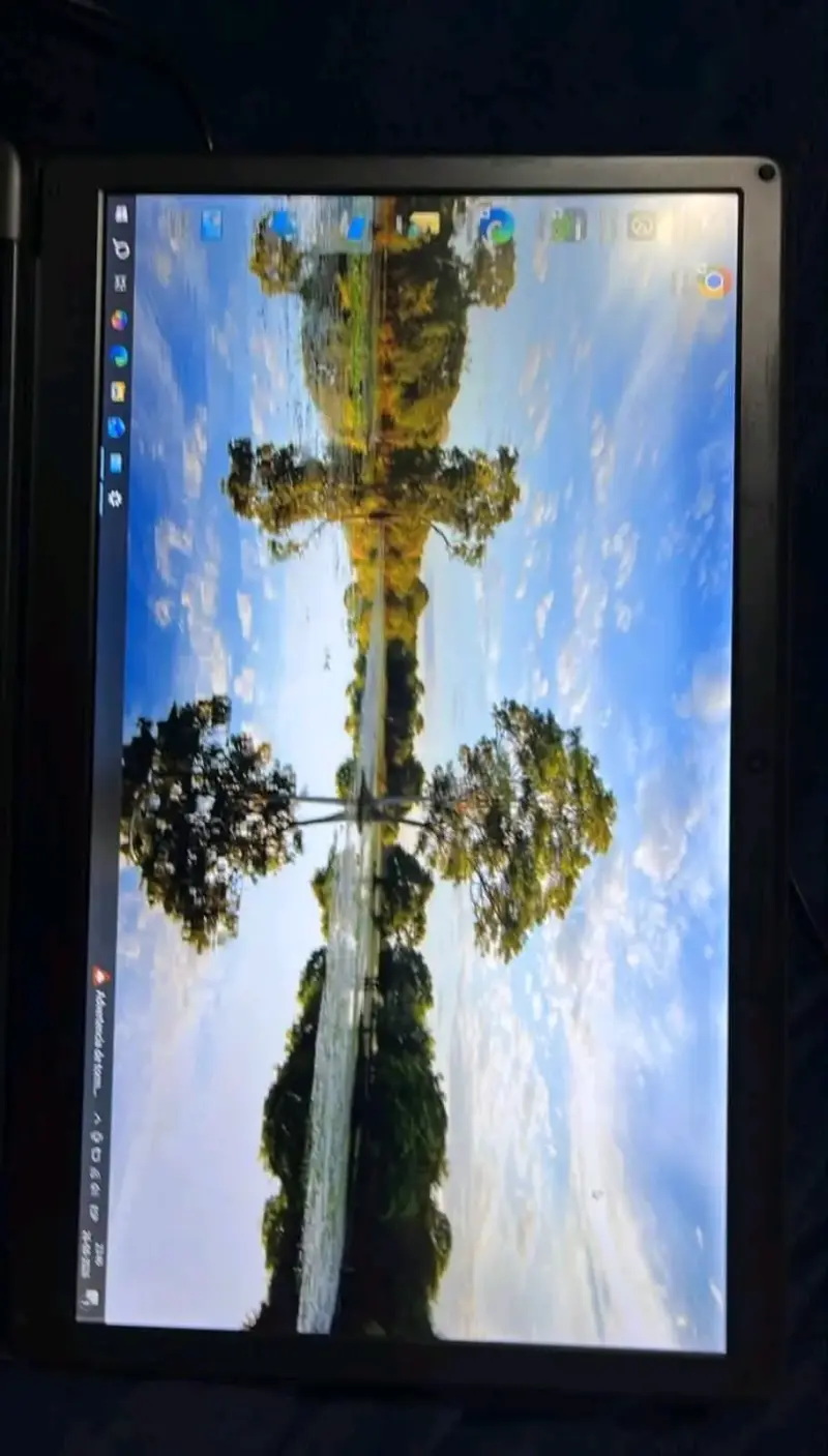 Notebook Evo con pantalla de 15 pulgadas - 4