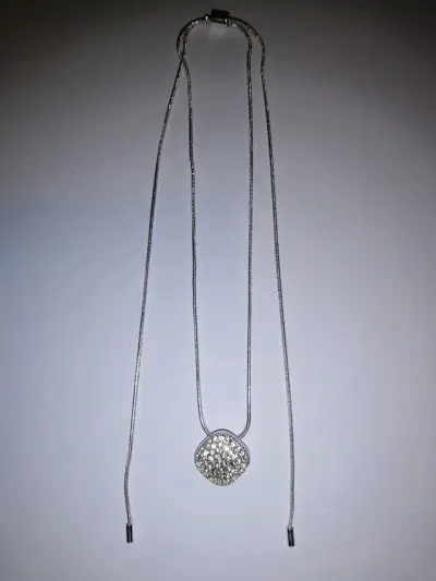 Collar de plata con dije brillante Avon - miniatura 3