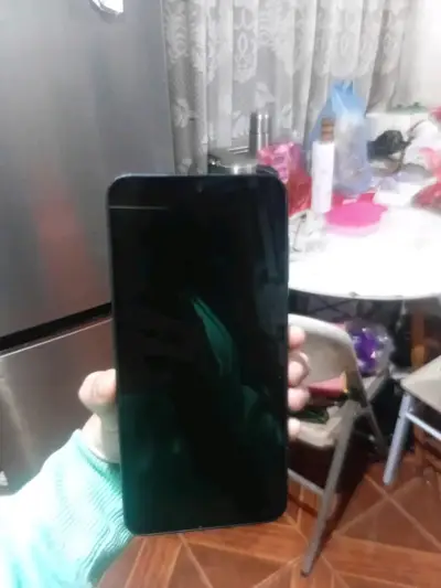 Smartphone Samsung Galaxy A16 en buen estado - miniatura 3